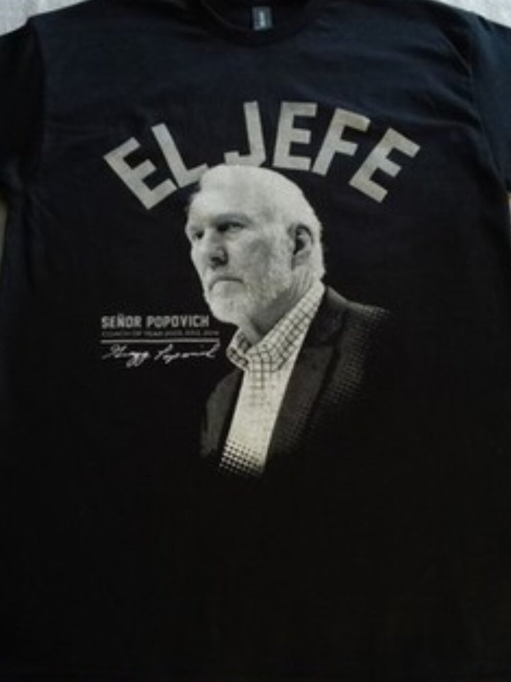 NWOT -San Antonio Spurs EL JEFE T Shirt Graphic Design, Black unisex Sz XL